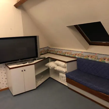 Luchon Chalet 16 Couchage Hébergement de vacances *